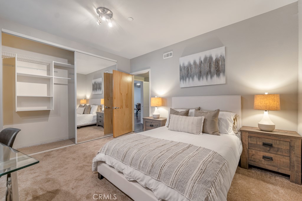 171 North Church Lane, Unit 514 Los Angeles, CA 90049 - Photo 6 of 13 2nd Bedroom