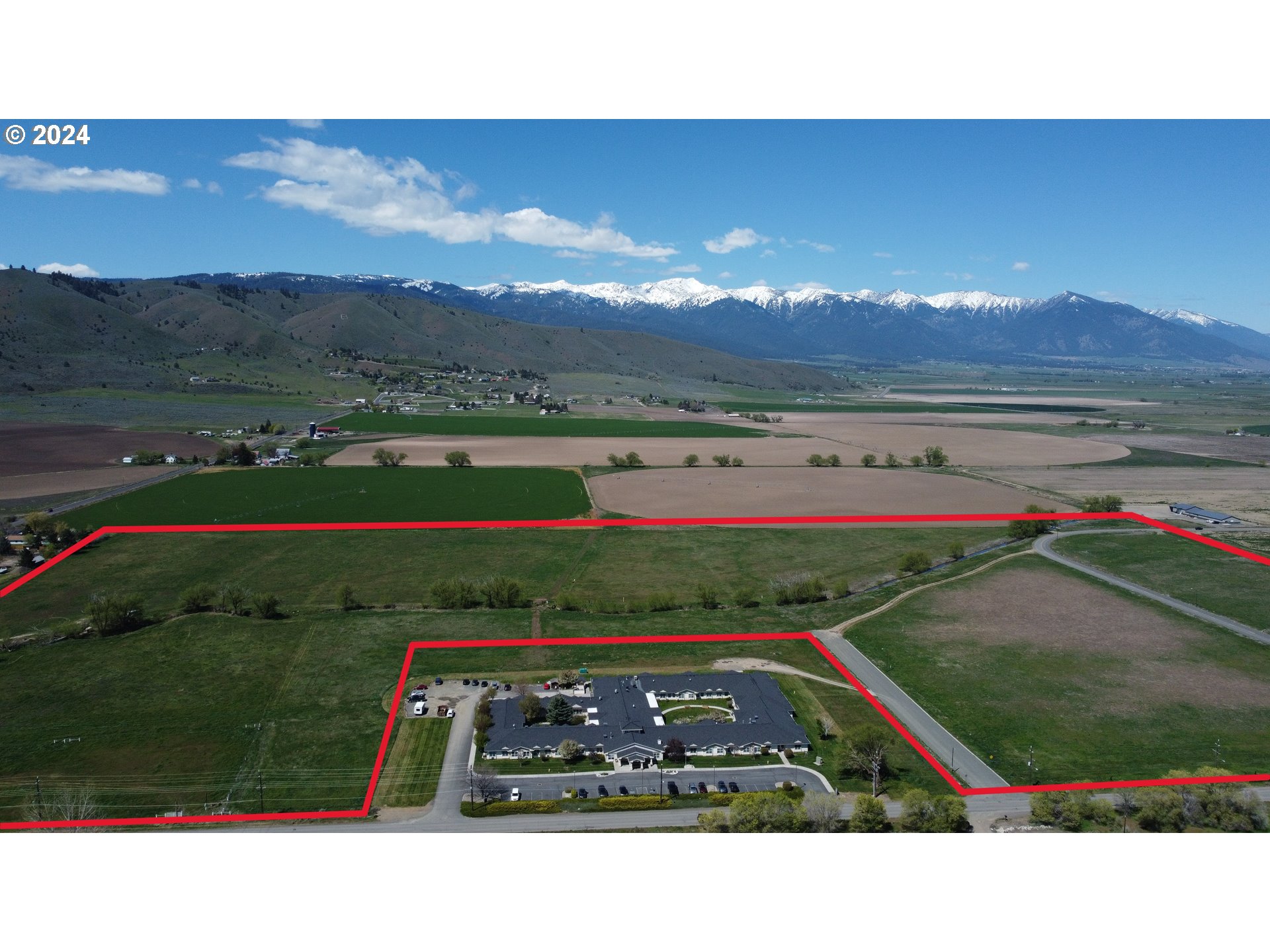 0 17th Street Baker City, OR 97814 - Photo 7 of 10 a picture of a tennis court