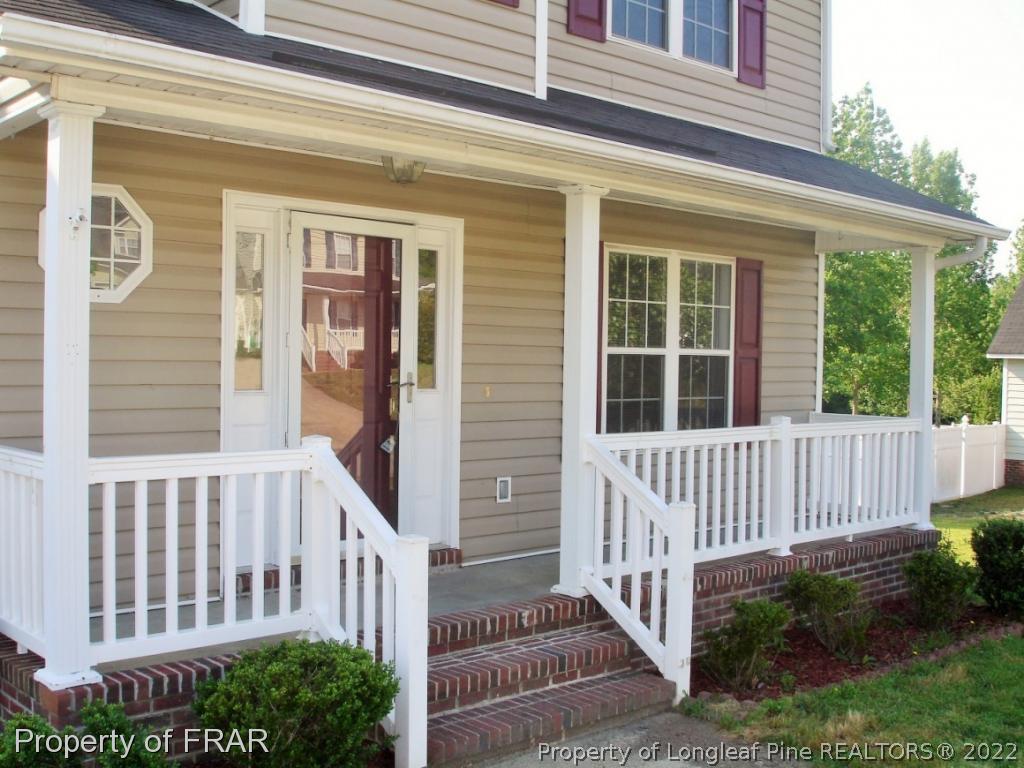 5807 Spreading Branch Road Hope Mills, NC 28348 - Photo 3 of 26 a view of a entrance with a house