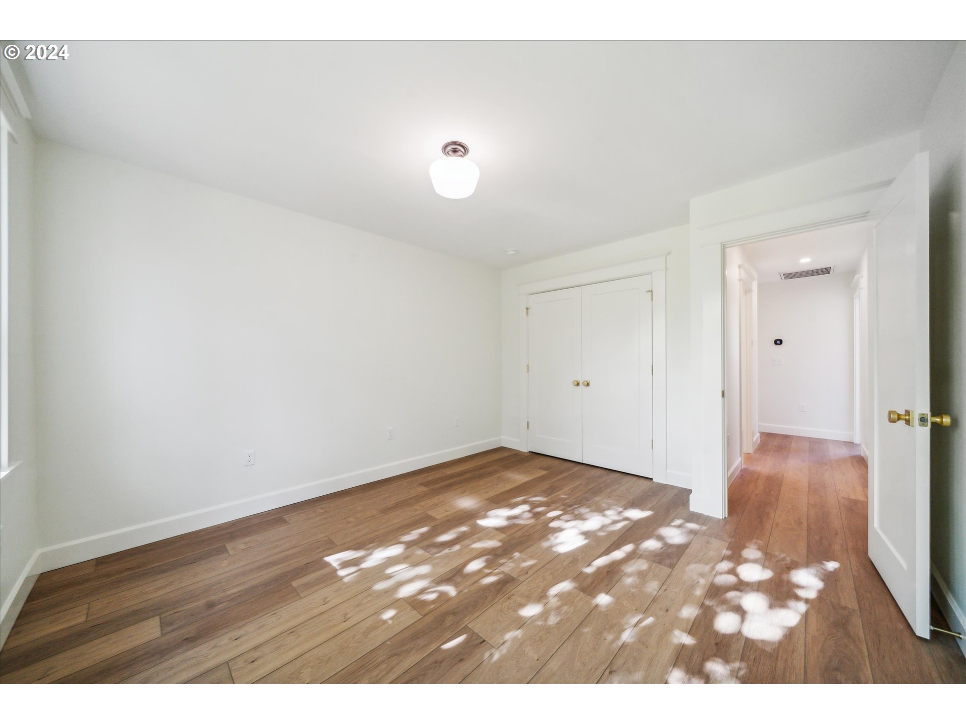 2458 Southeast Cora Street Portland, OR 97202 - Photo 15 of 27