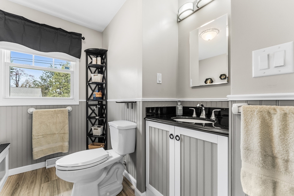 64 Rochford Circle Springfield, MA 01128 - Photo 12 of 36