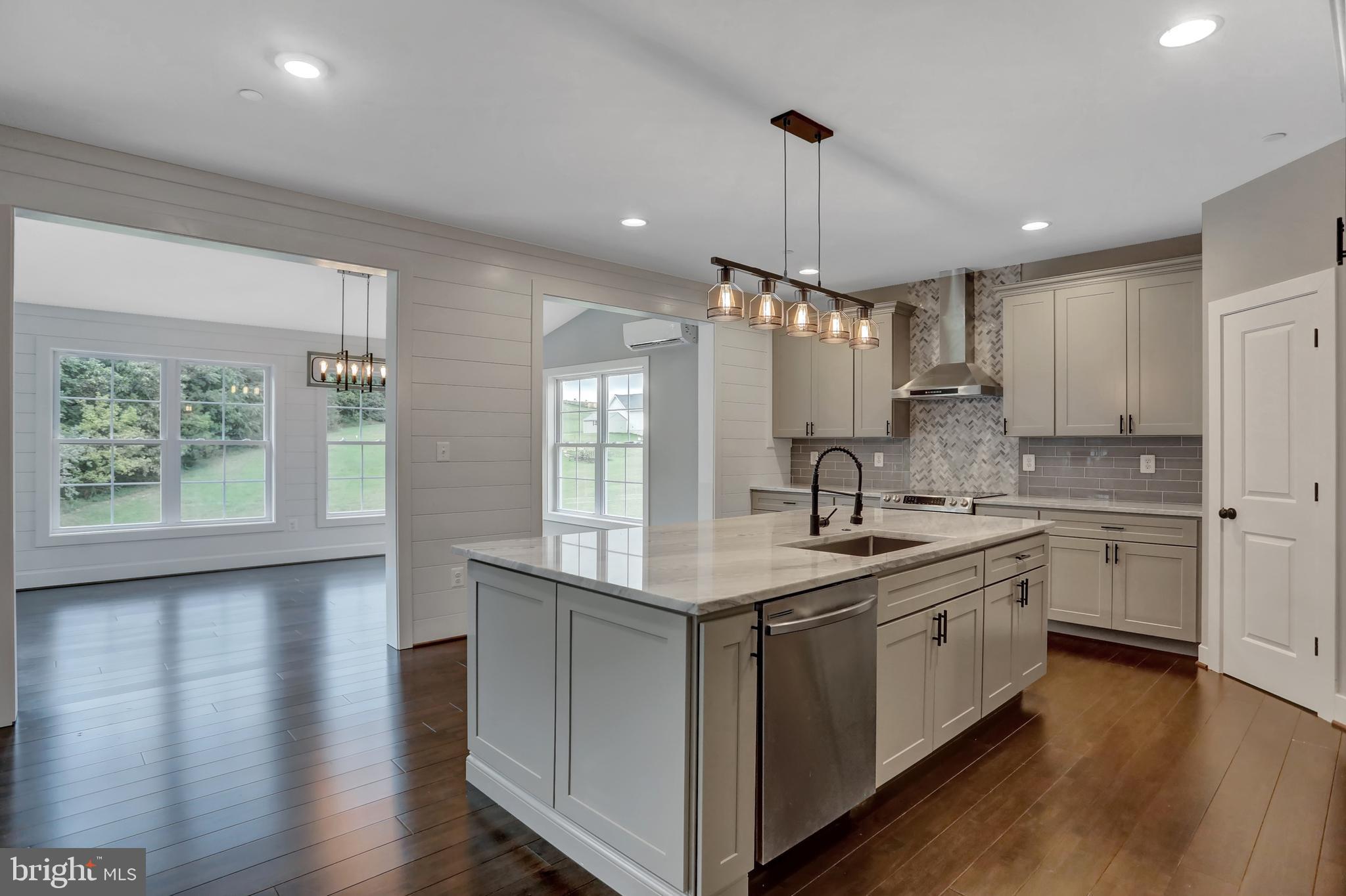 7319 Talbot Run Road Mount Airy, MD 21771 - Photo 20 of 54 View of the sunroom from the kitchen