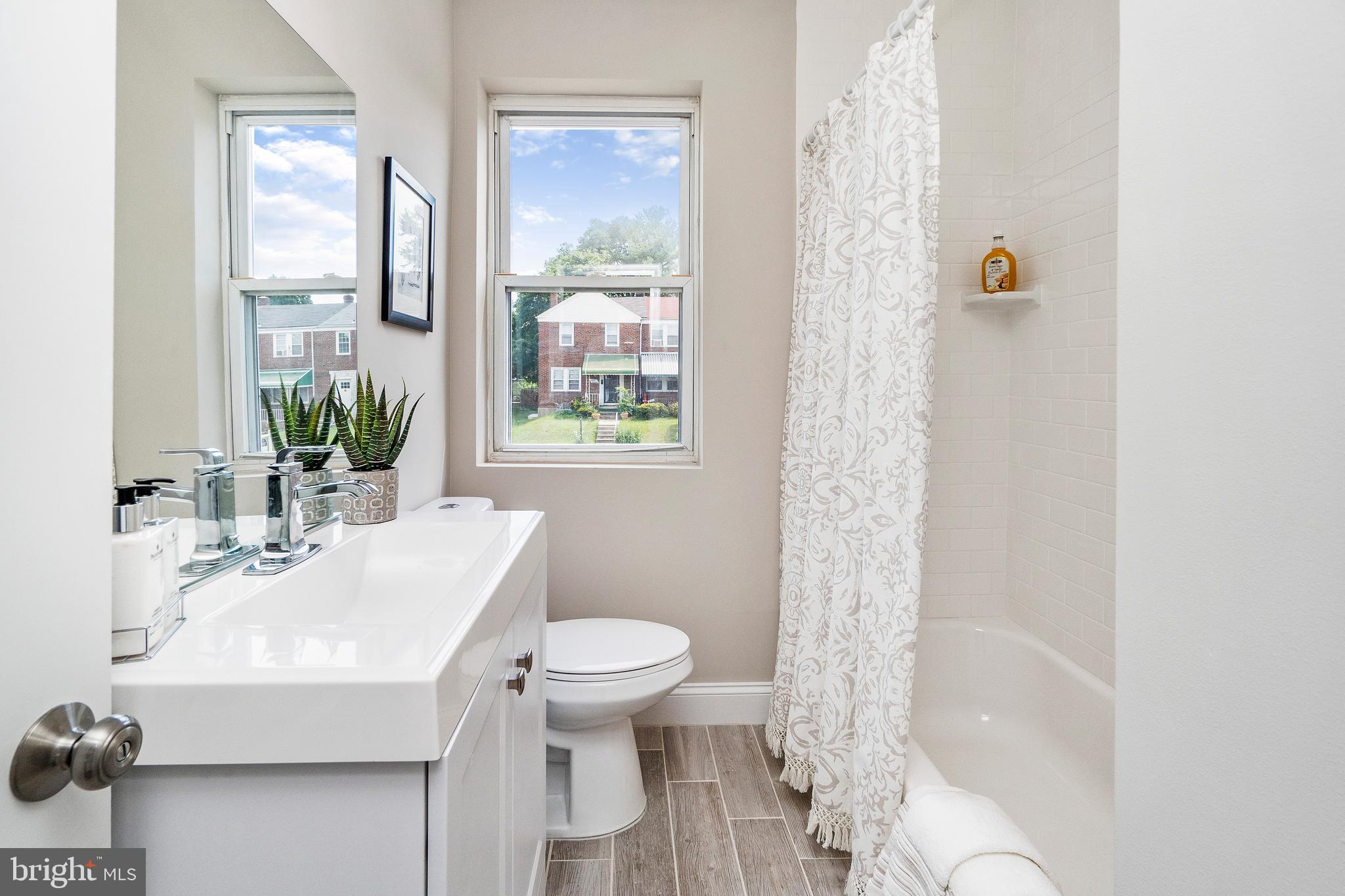 1616 Northwick Road Baltimore, MD 21218 - Photo 20 of 38 Bathroom #2