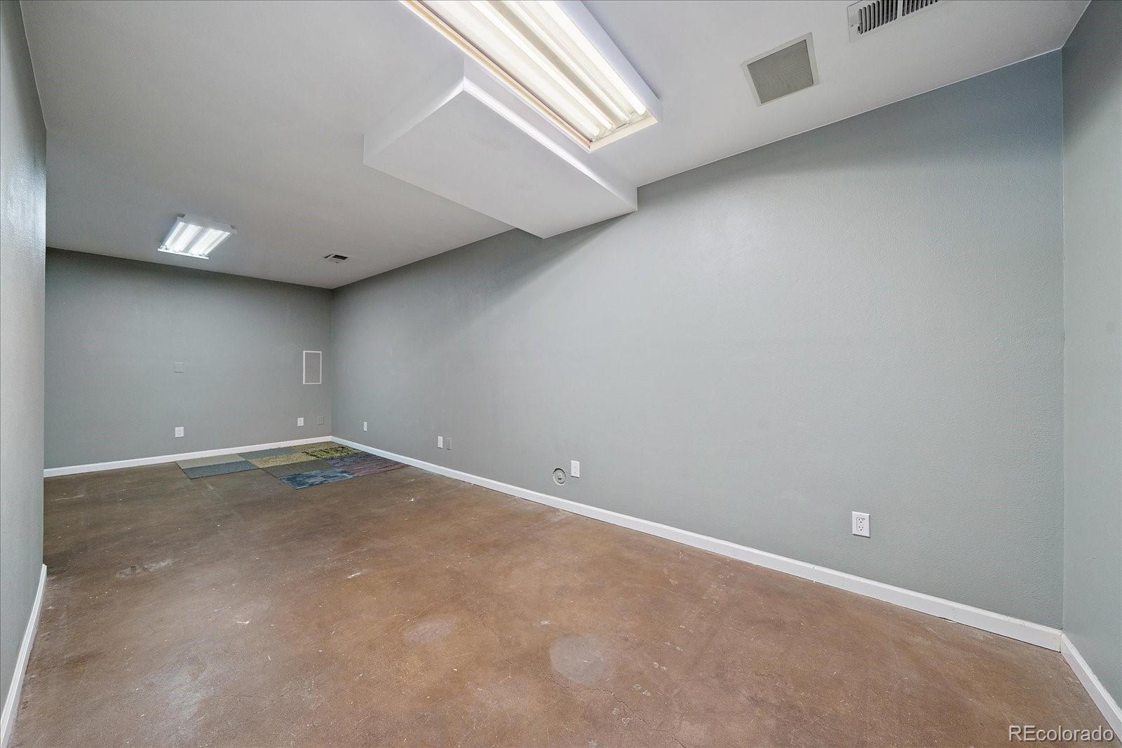 11842 South Geronimo Trail Conifer, CO 80433 - Photo 27 of 41 a view of an empty room