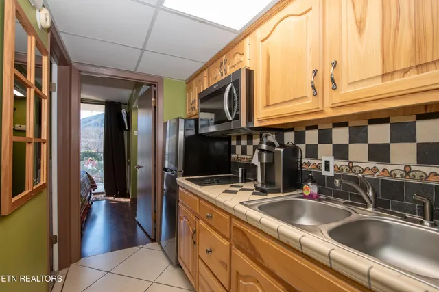 $274,999 | 685 River Road, Unit 307, Gatlinburg, TN 37738