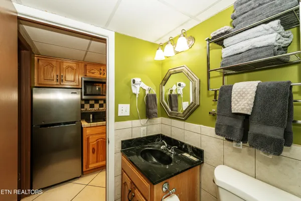 $268,999 | 685 River Road, Unit 307, Gatlinburg, TN 37738