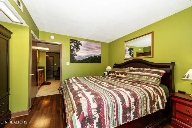 $274,999 | 685 River Road, Unit 307, Gatlinburg, TN 37738