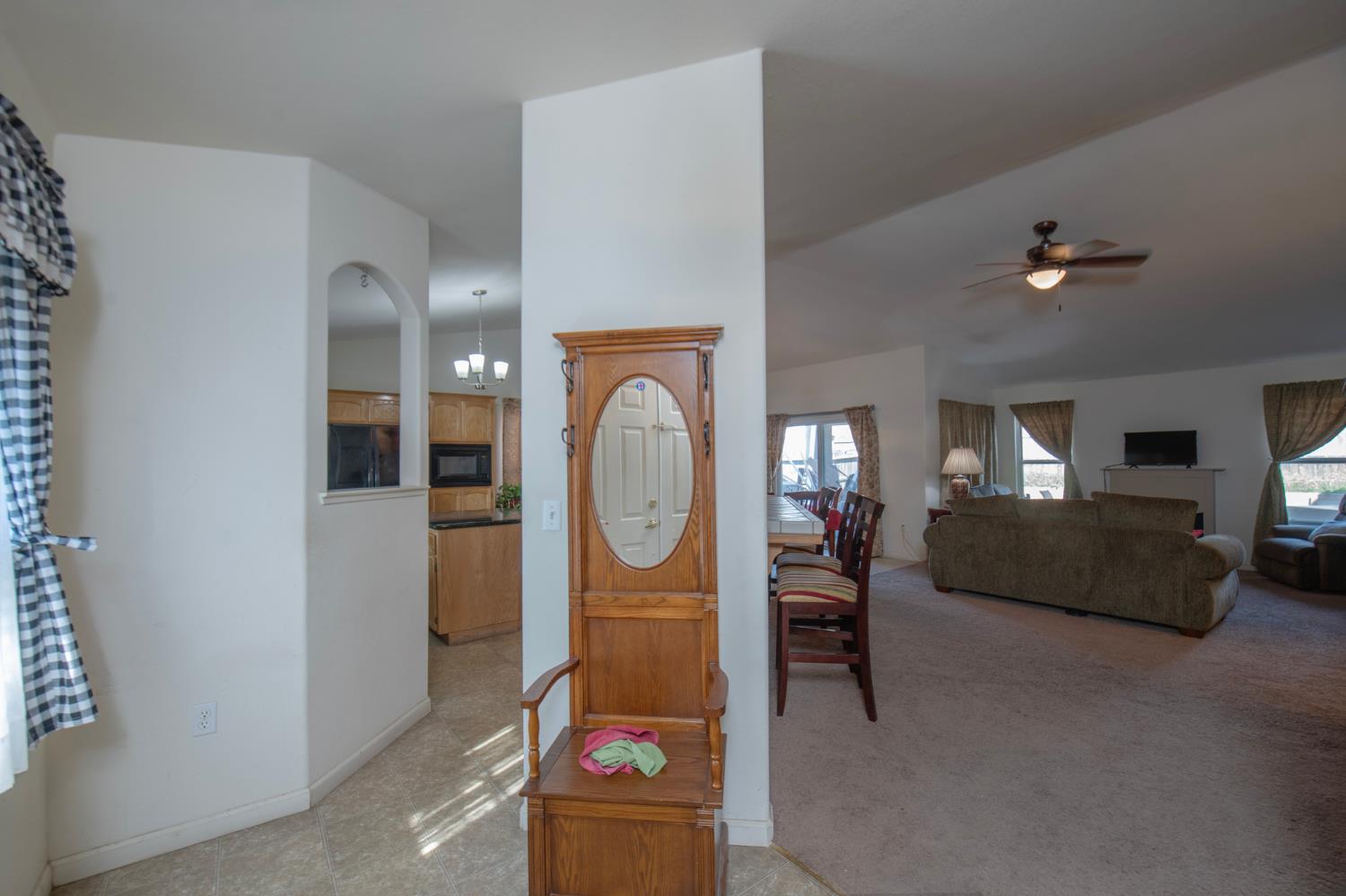 14072 G Street Kerman, CA 93630 - Photo 18 of 24