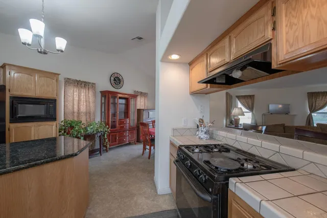 $390,000 | 14072 G Street, Kerman, CA 93630