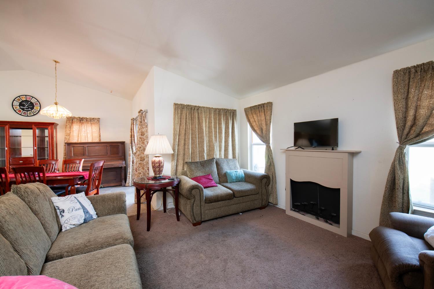 14072 G Street Kerman, CA 93630 - Photo 9 of 24