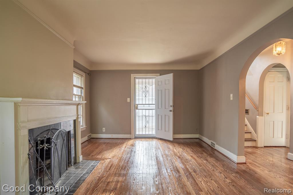 20121 Briarcliff Road Detroit, MI 48221 - Photo 6 of 31