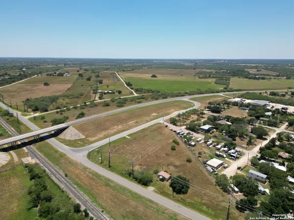 $249,500 | 8075 South Loop 1604 East, Elmendorf, TX 78112