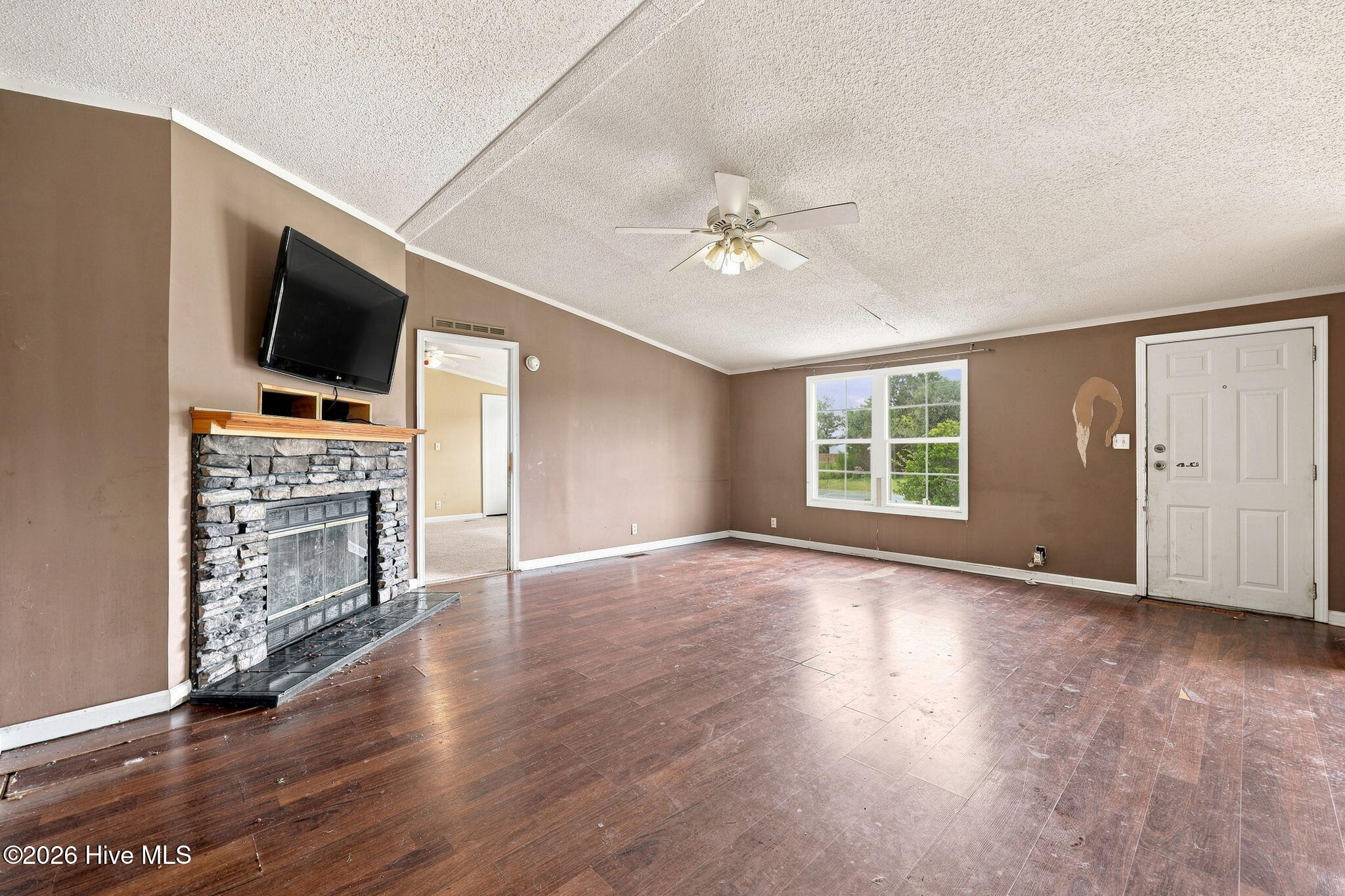 393 Abbott Farm Road Ayden, NC 28513 - Photo 7 of 50 Gallery Image 7