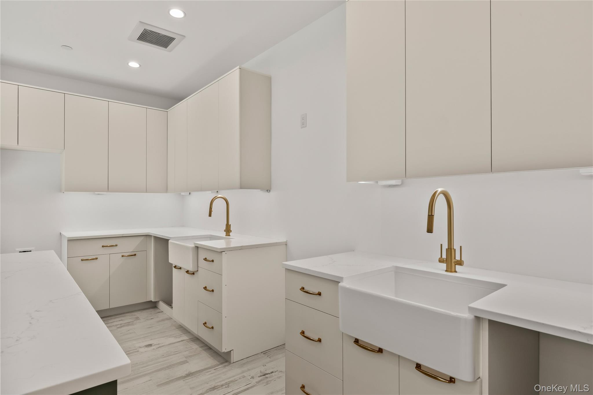 23 Singer Avenue, Unit 211 Spring Valley, NY 10977 - Photo 18 of 45