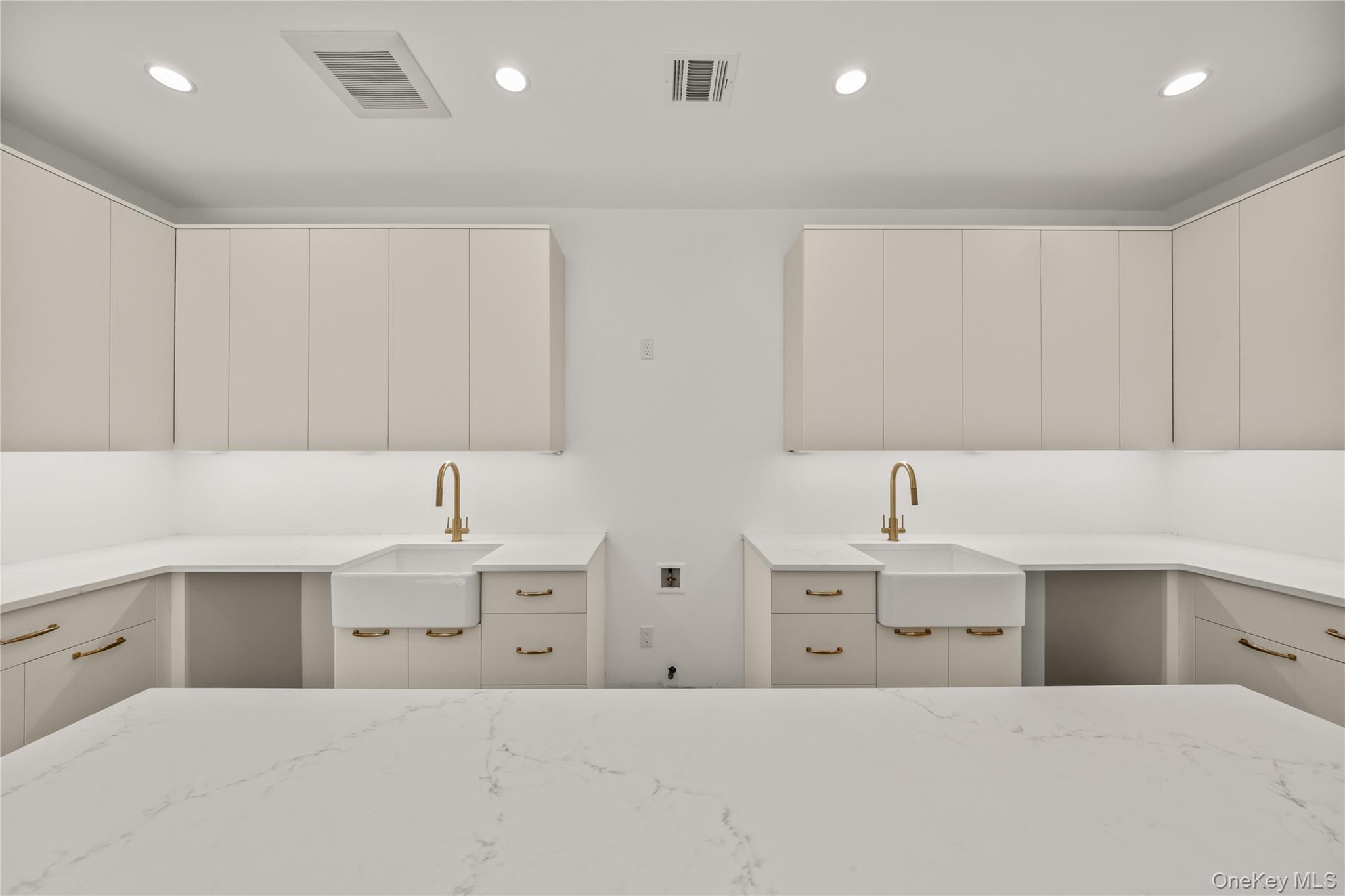 23 Singer Avenue, Unit 211 Spring Valley, NY 10977 - Photo 23 of 45