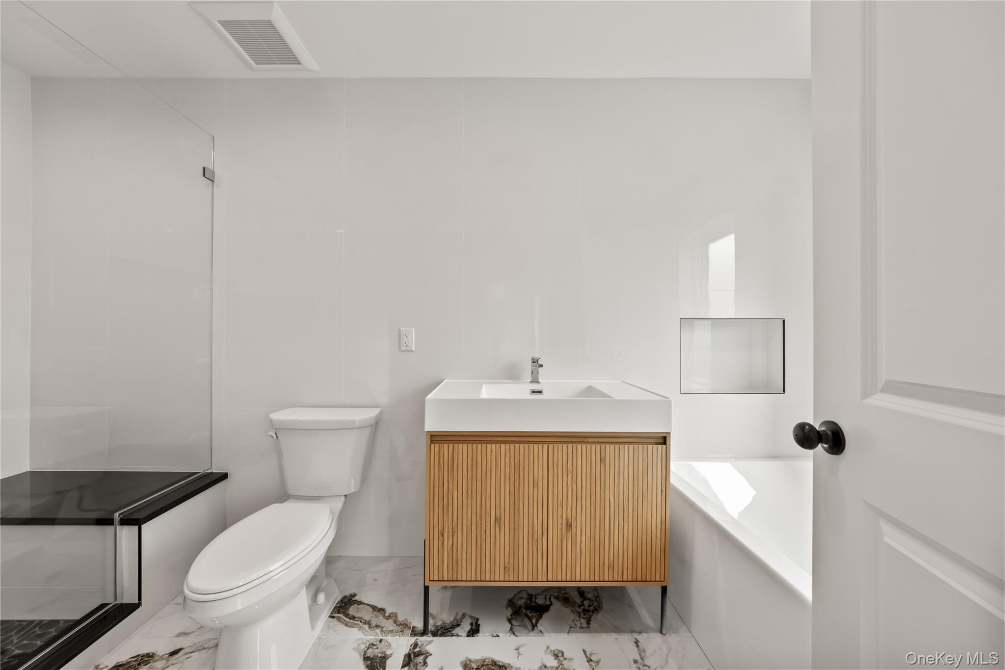 23 Singer Avenue, Unit 211 Spring Valley, NY 10977 - Photo 28 of 45