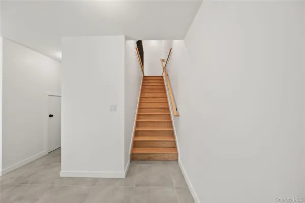 $1,650,000 | 23 Singer Avenue, Unit 211, Spring Valley, NY 10977