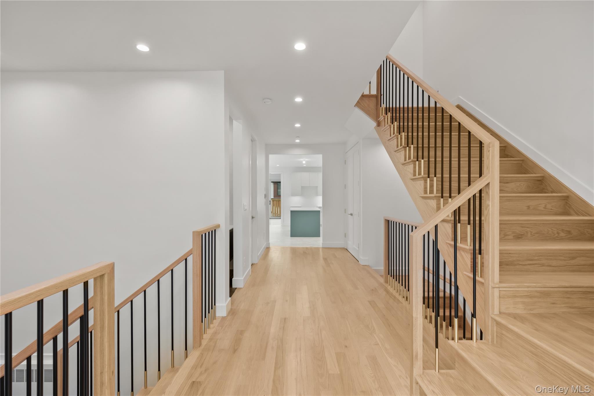 23 Singer Avenue, Unit 211 Spring Valley, NY 10977 - Photo 4 of 45