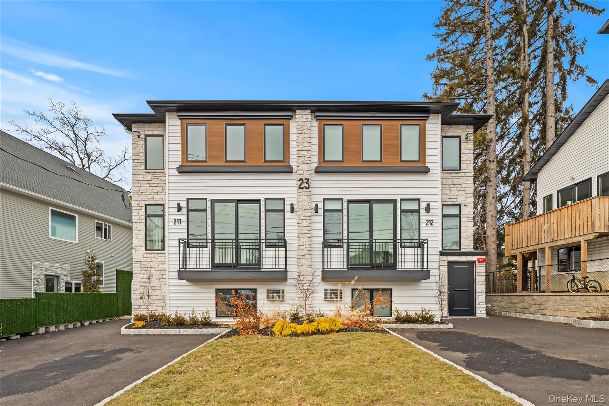 23 Singer Avenue, Unit 211 Spring Valley, NY 10977 - Photo 42 of 45