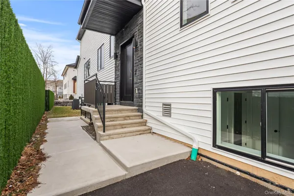 $1,650,000 | 23 Singer Avenue, Unit 211, Spring Valley, NY 10977