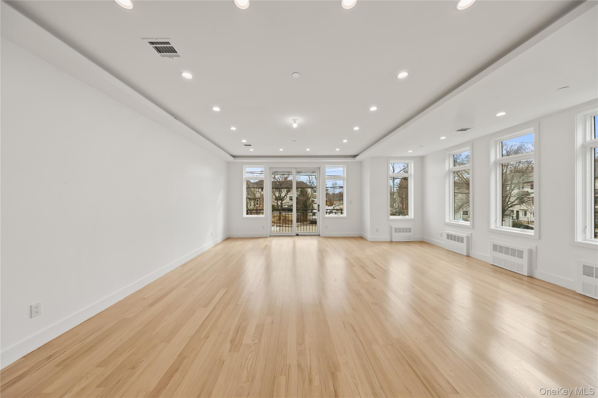 23 Singer Avenue, Unit 211 Spring Valley, NY 10977 - Photo 6 of 45