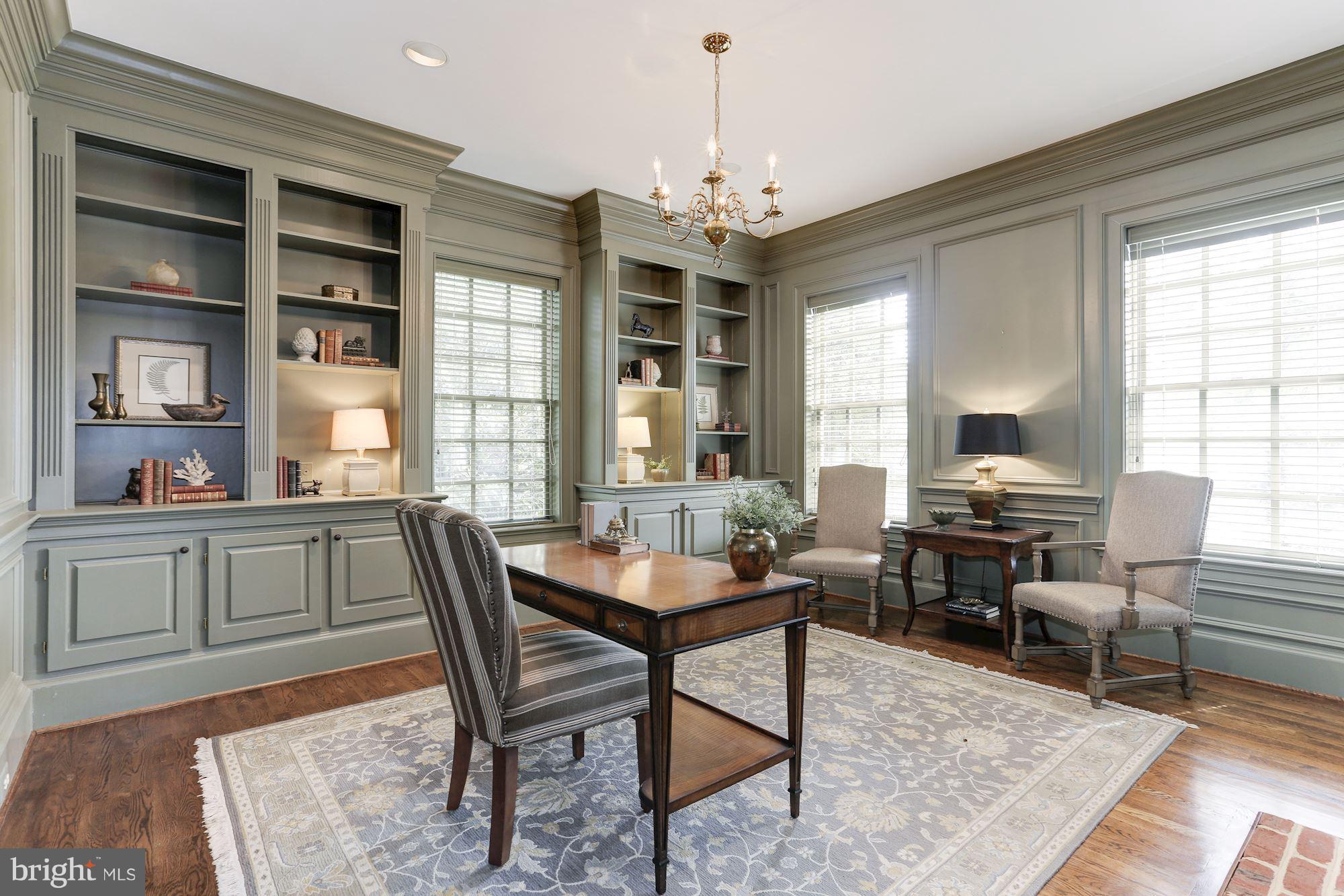 1098 Mill Ridge McLean, VA 22102 - Photo 6 of 27 Interior (General)