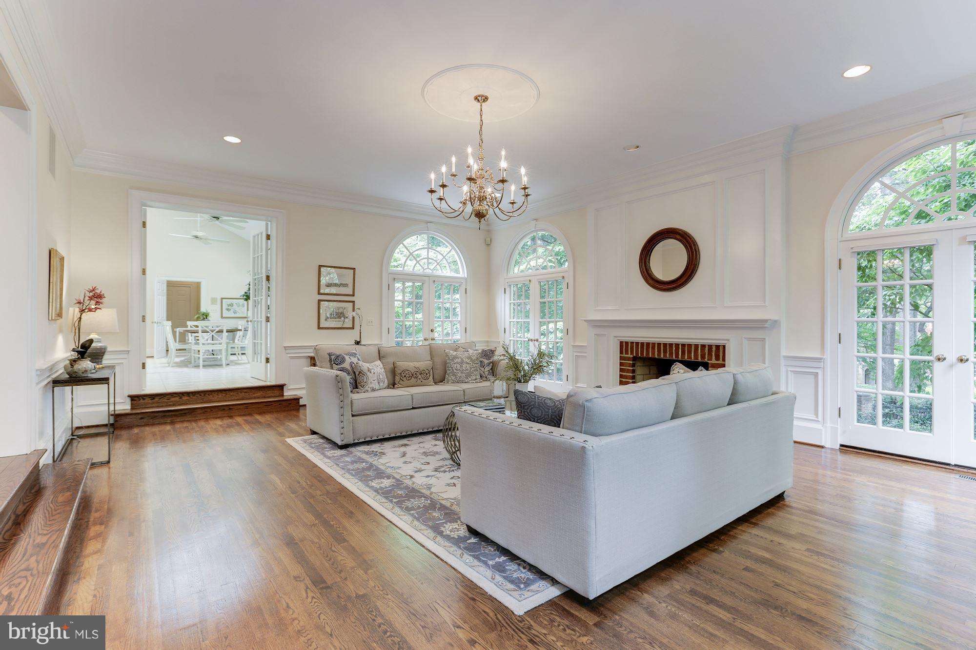 1098 Mill Ridge McLean, VA 22102 - Photo 9 of 27 Interior (General)