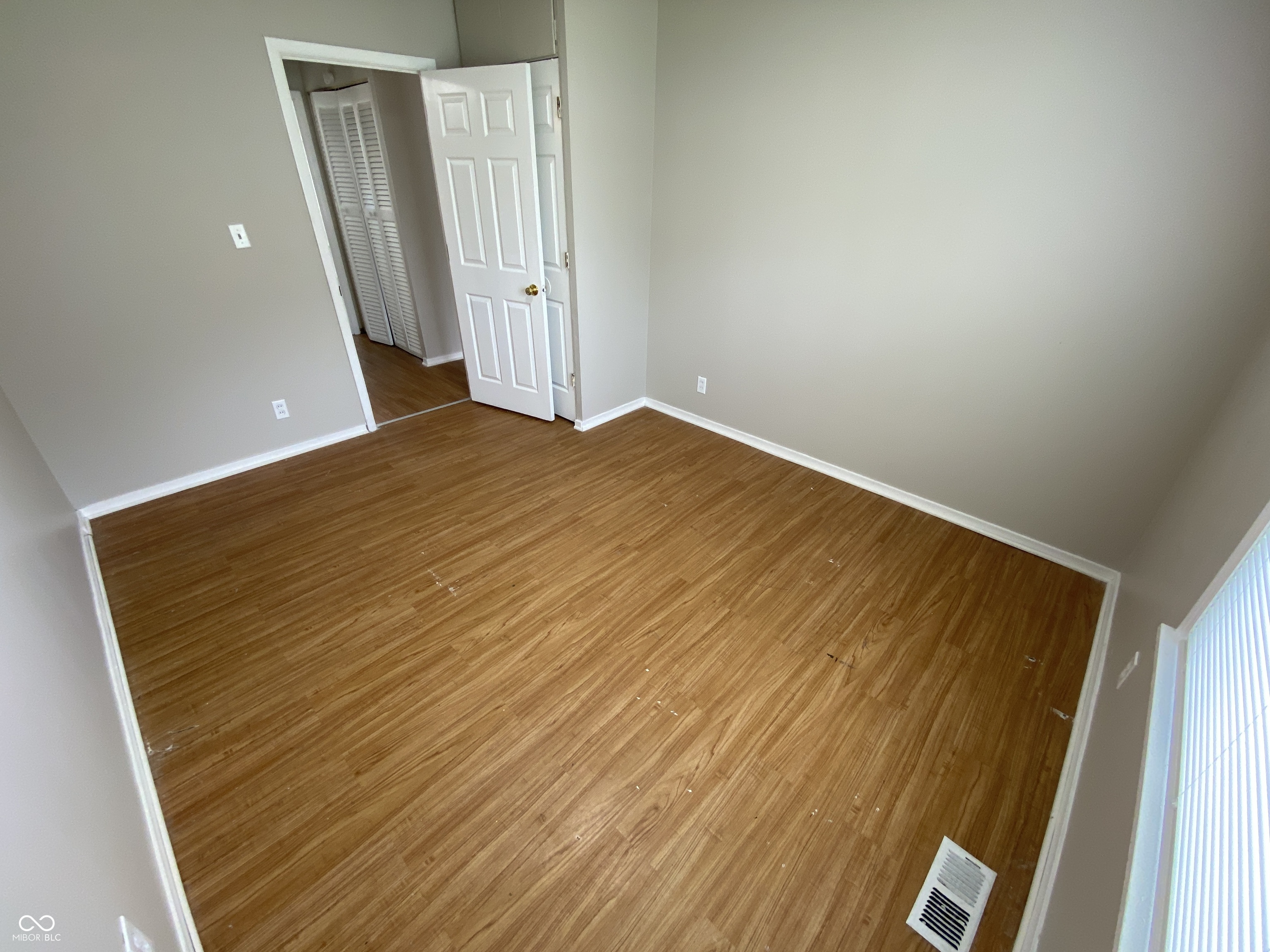 7910 Roy Road Indianapolis, IN 46219 - Photo 11 of 15