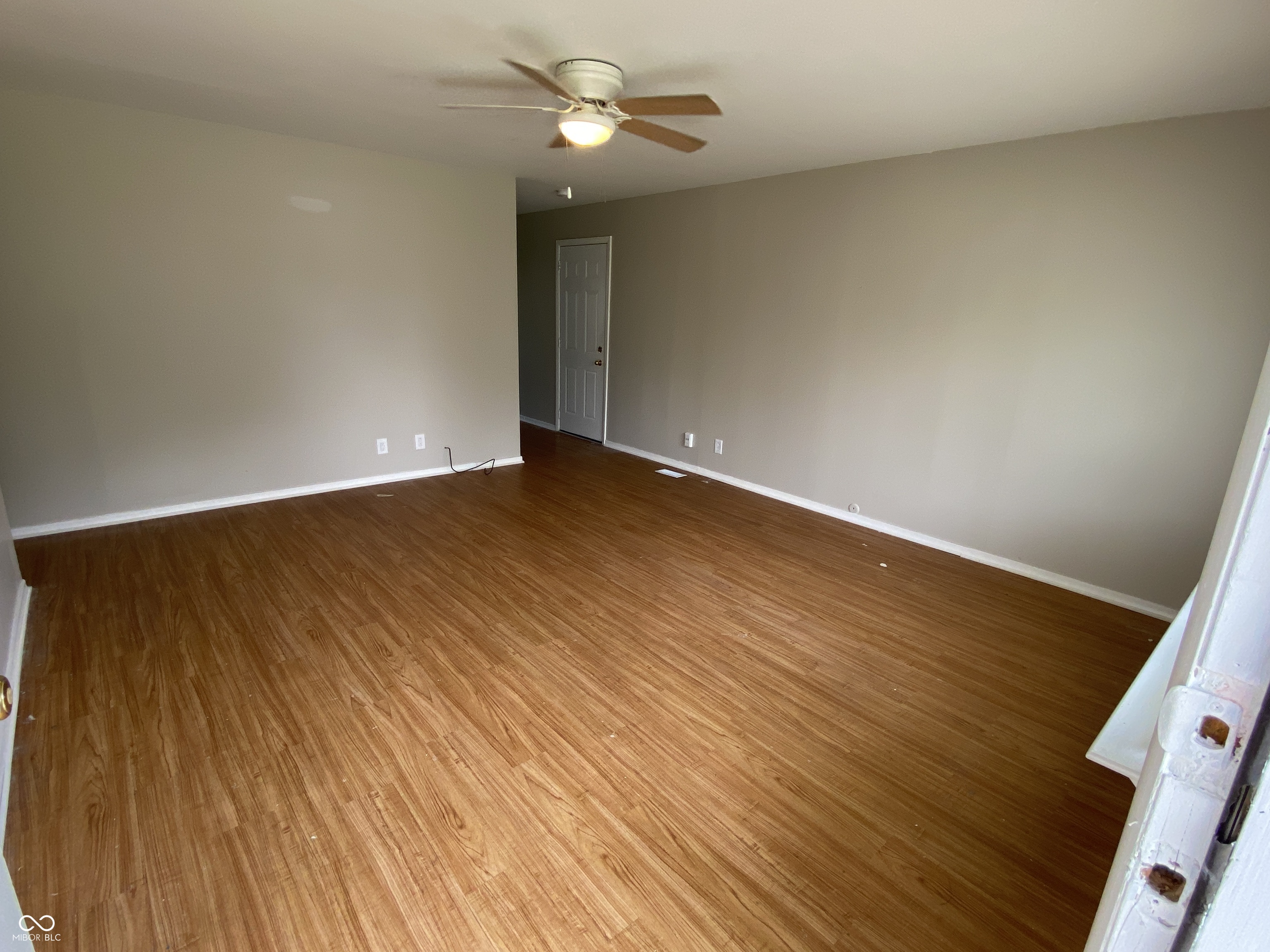 7910 Roy Road Indianapolis, IN 46219 - Photo 3 of 15