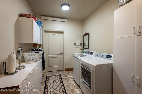 $1,199,000 | 173 Fairway Avenue, Thayne, WY 83127