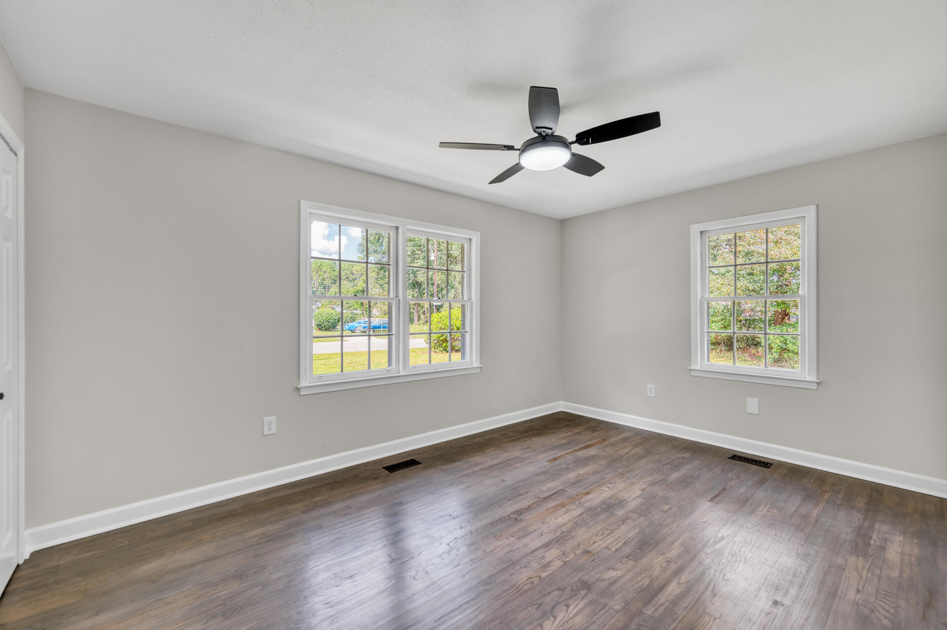 419 Azalea Drive Walterboro, SC 29488 - Photo 21 of 27 419Azalea-23