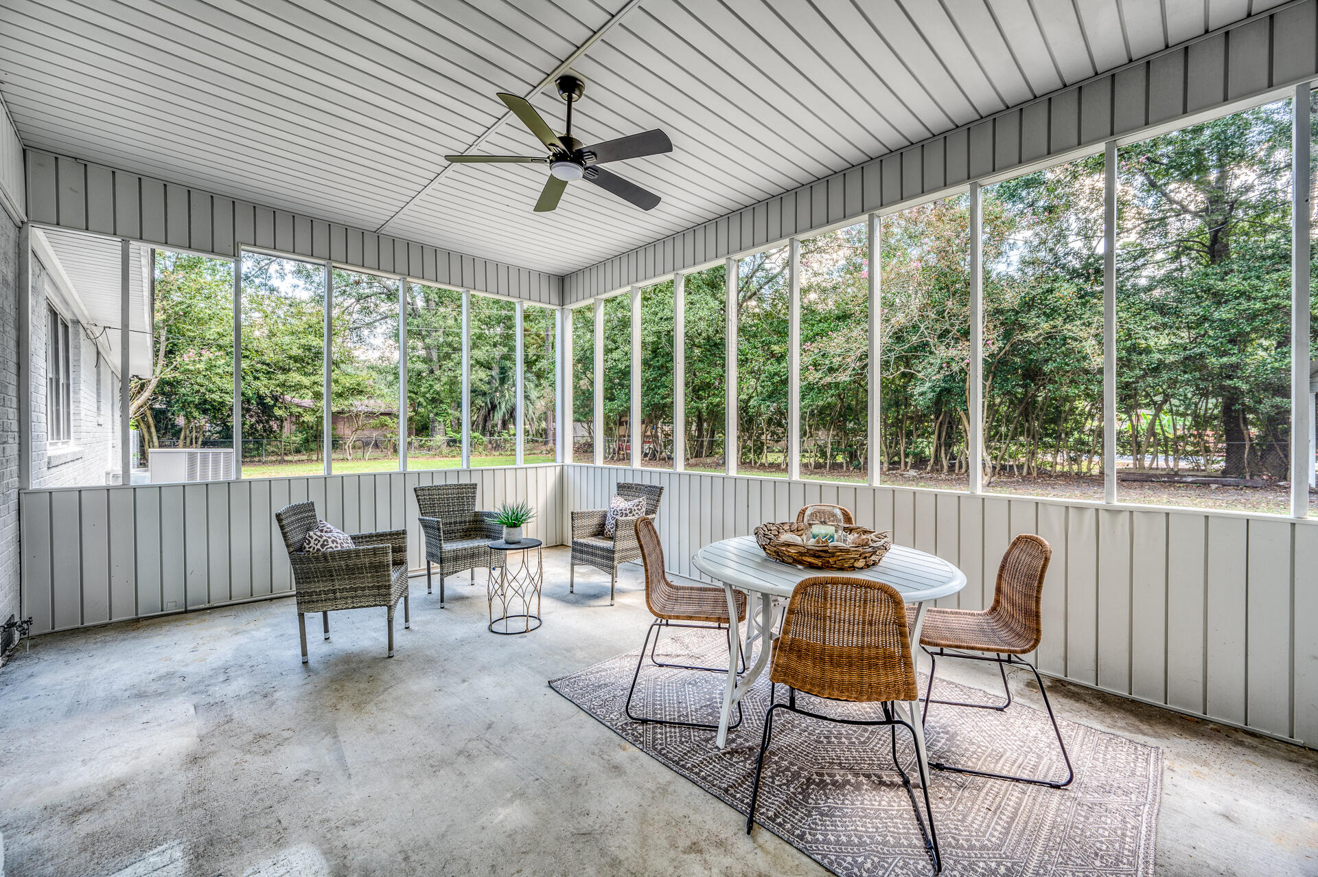 419 Azalea Drive Walterboro, SC 29488 - Photo 23 of 27 419Azalea-26