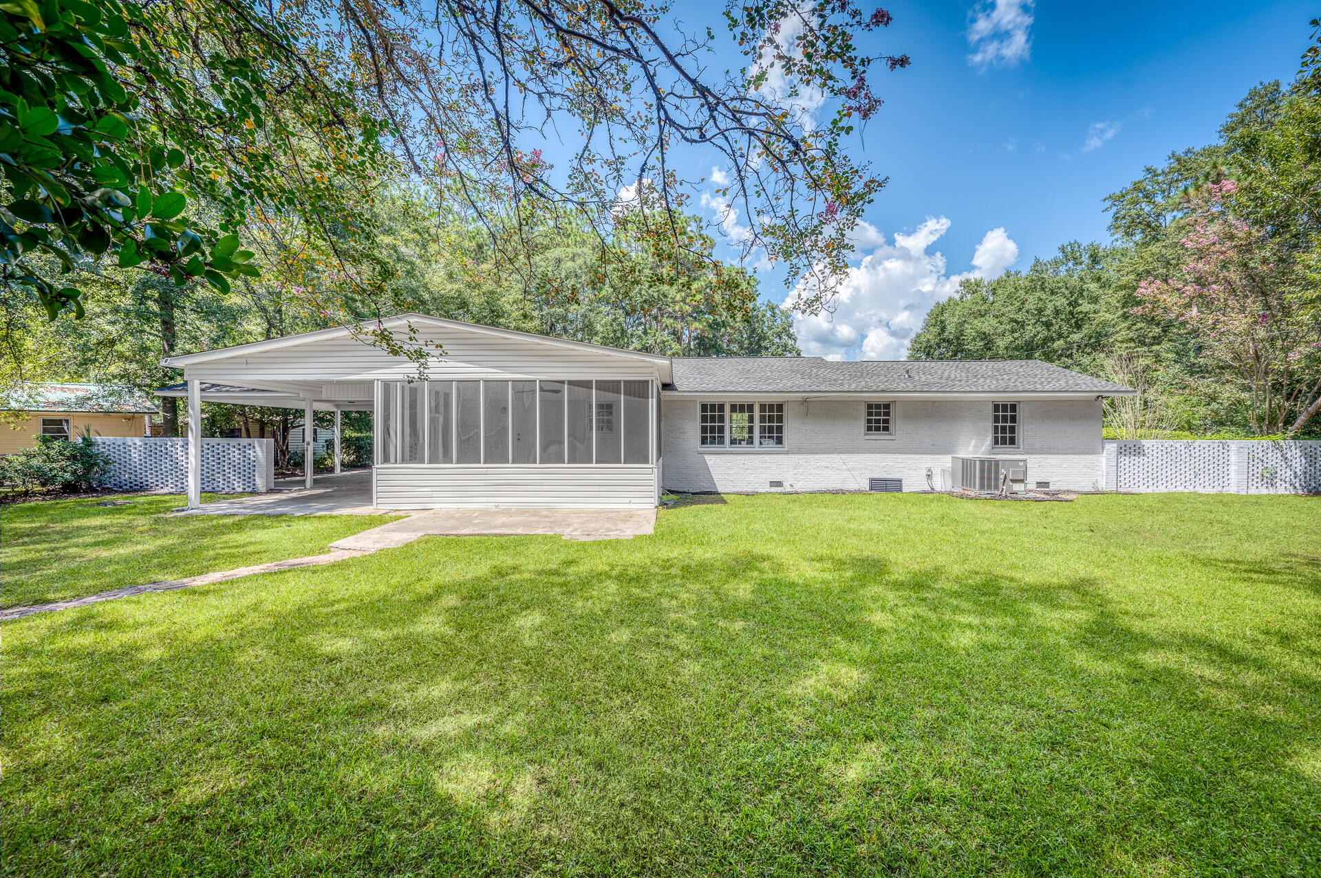 419 Azalea Drive Walterboro, SC 29488 - Photo 25 of 27 419Azalea-28