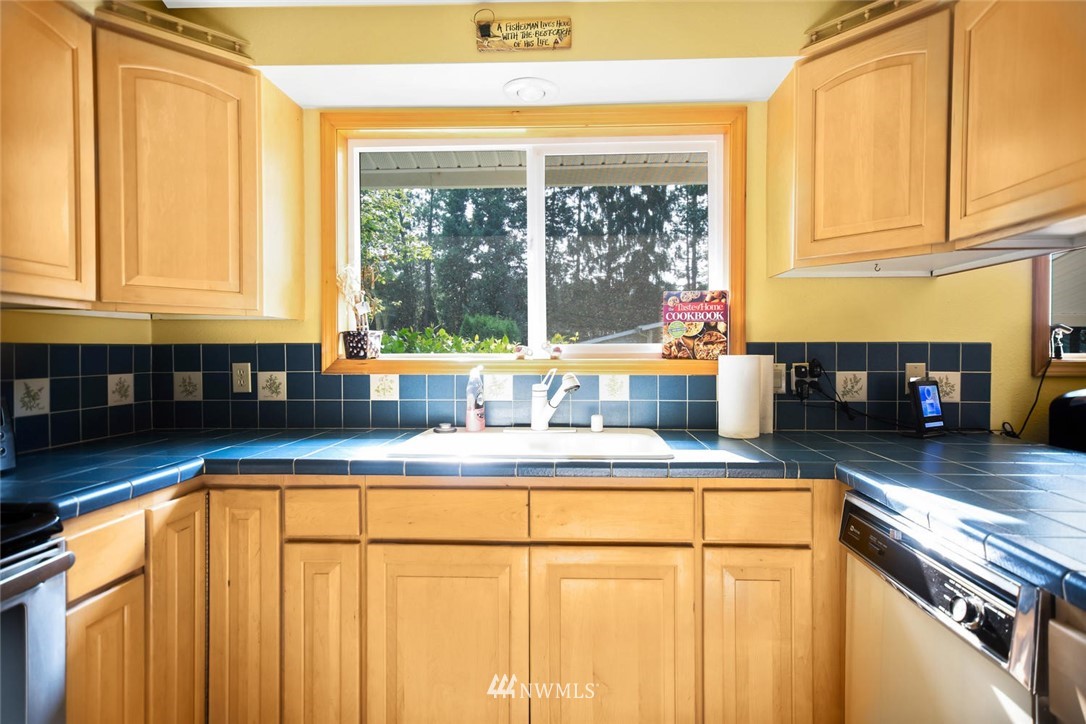 6491 Old Guide Road Bellingham, WA 98226 - Photo 11 of 23 Gallery Image 11
