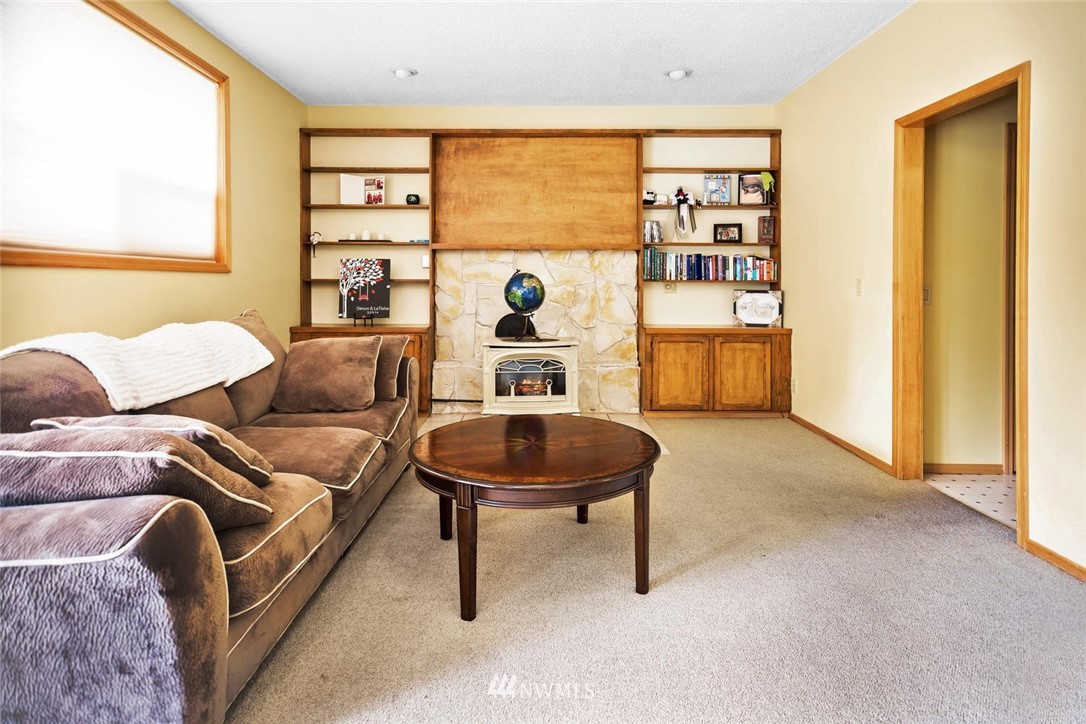 6491 Old Guide Road Bellingham, WA 98226 - Photo 13 of 23 Gallery Image 13
