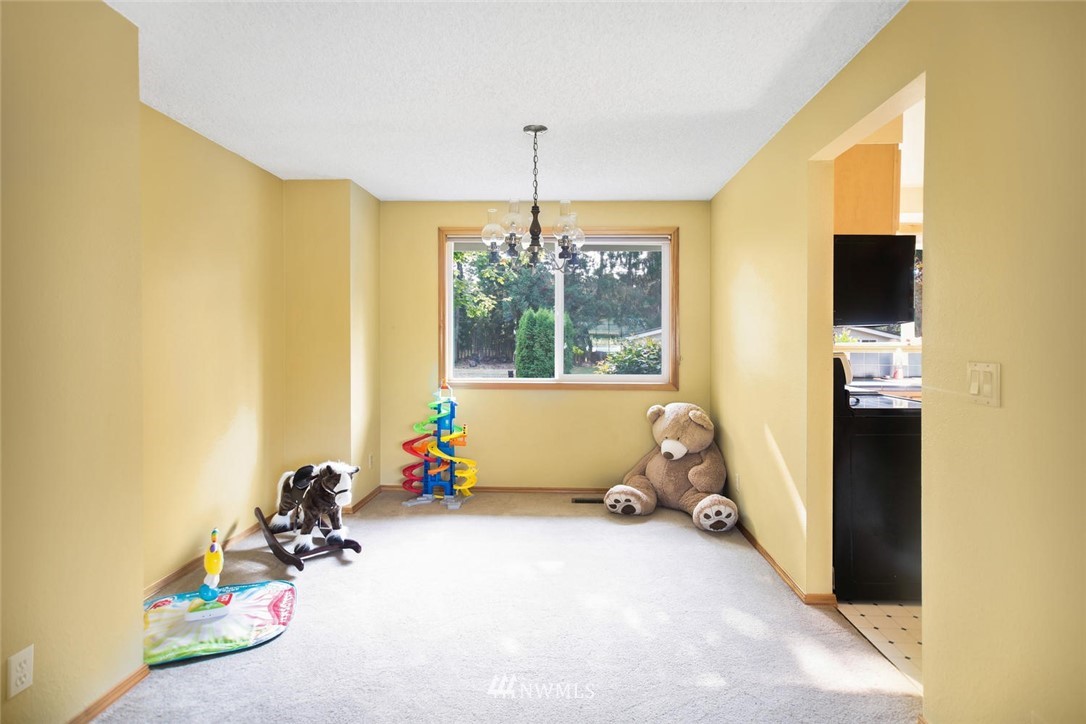 6491 Old Guide Road Bellingham, WA 98226 - Photo 9 of 23 Gallery Image 9