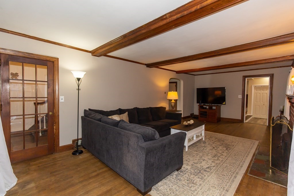 28 Flagg Road Hubbardston, MA 01452 - Photo 7 of 40 a living room with furniture and a wooden floor