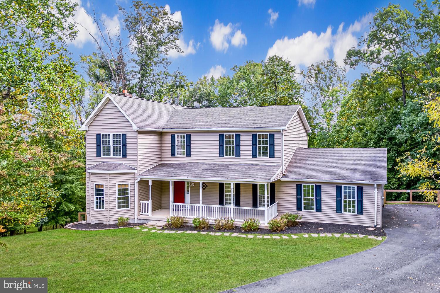 41743 Stumptown Road Leesburg, VA 20176 - Photo 2 of 44 Front