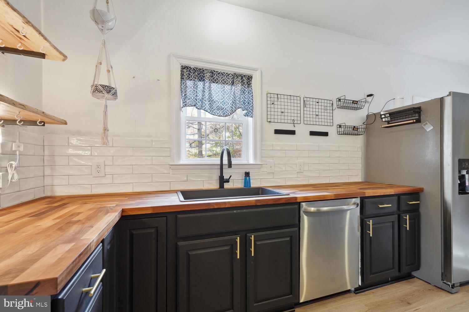 41743 Stumptown Road Leesburg, VA 20176 - Photo 21 of 44 Kitchen