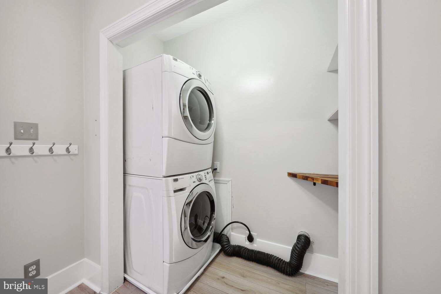 41743 Stumptown Road Leesburg, VA 20176 - Photo 24 of 44 Laundry Room
