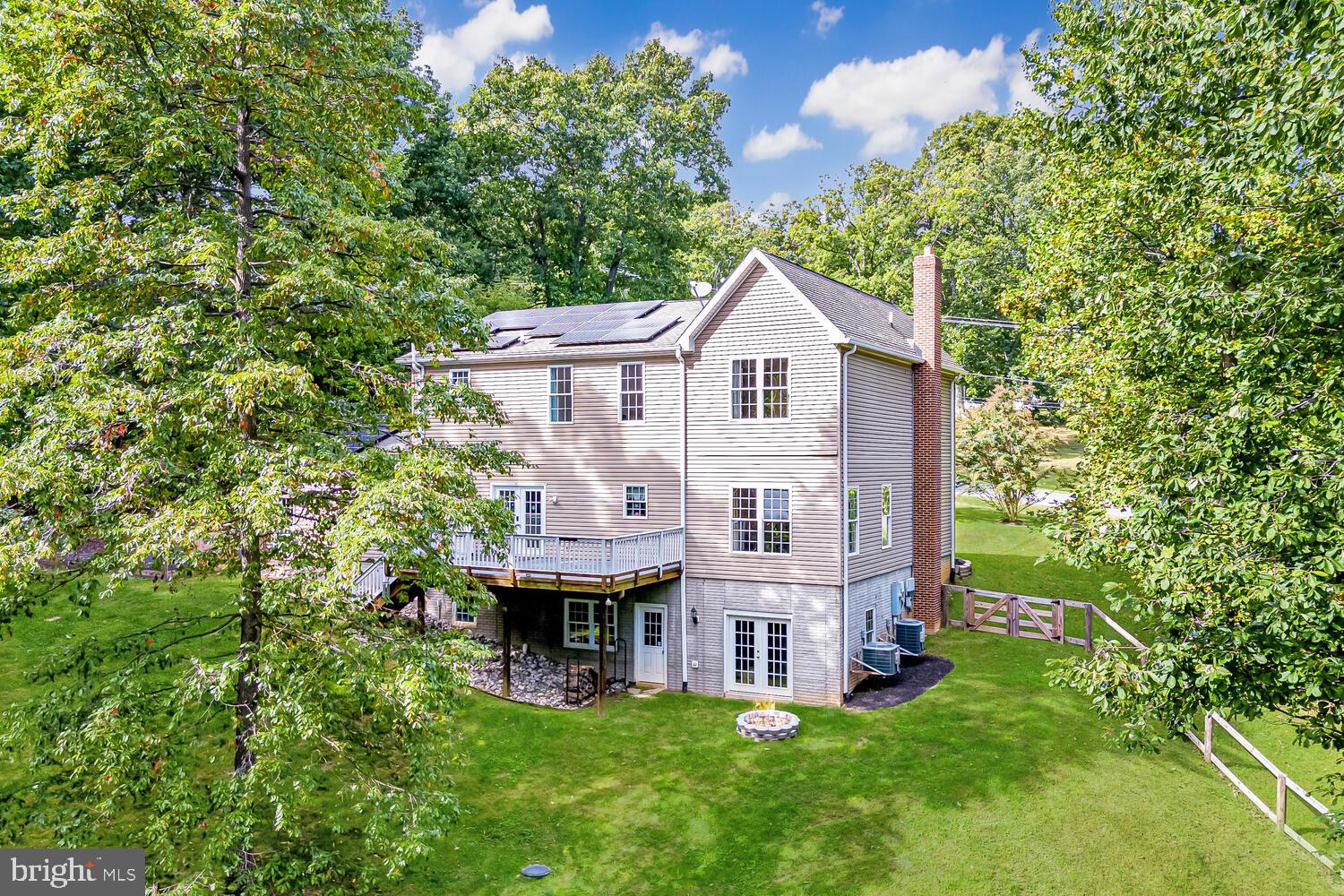 41743 Stumptown Road Leesburg, VA 20176 - Photo 3 of 44 Back