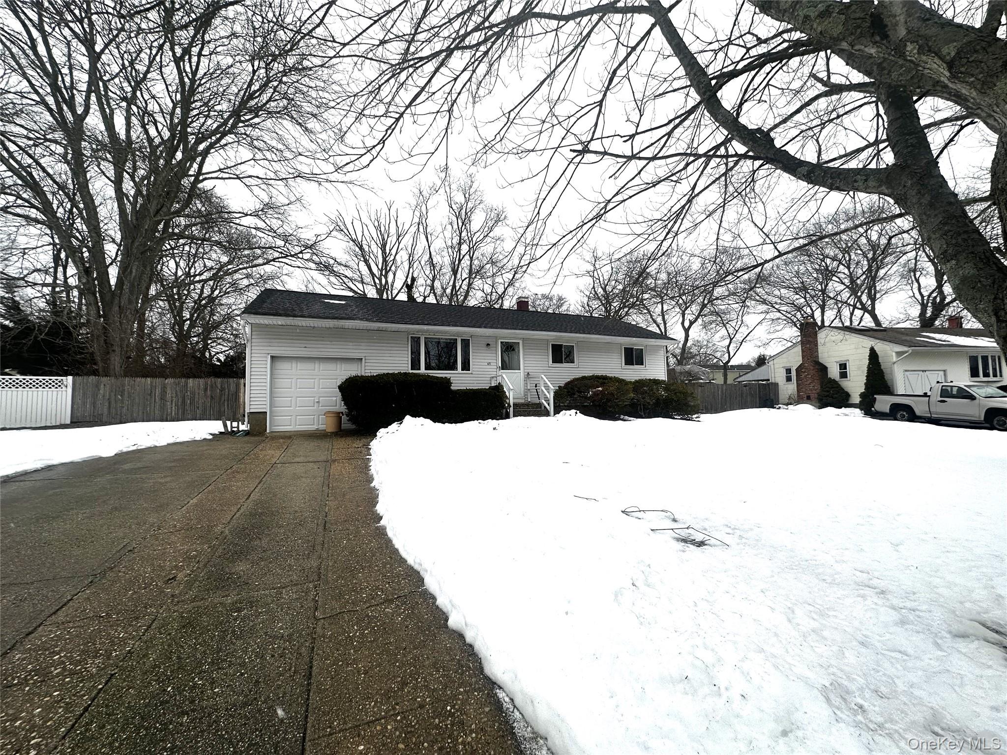 65 Rock Road Islip Terrace, NY 11752 - Photo 1 of 15