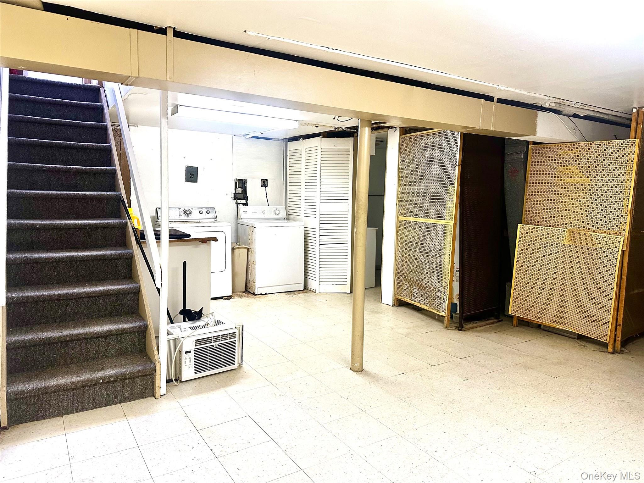 65 Rock Road Islip Terrace, NY 11752 - Photo 12 of 15