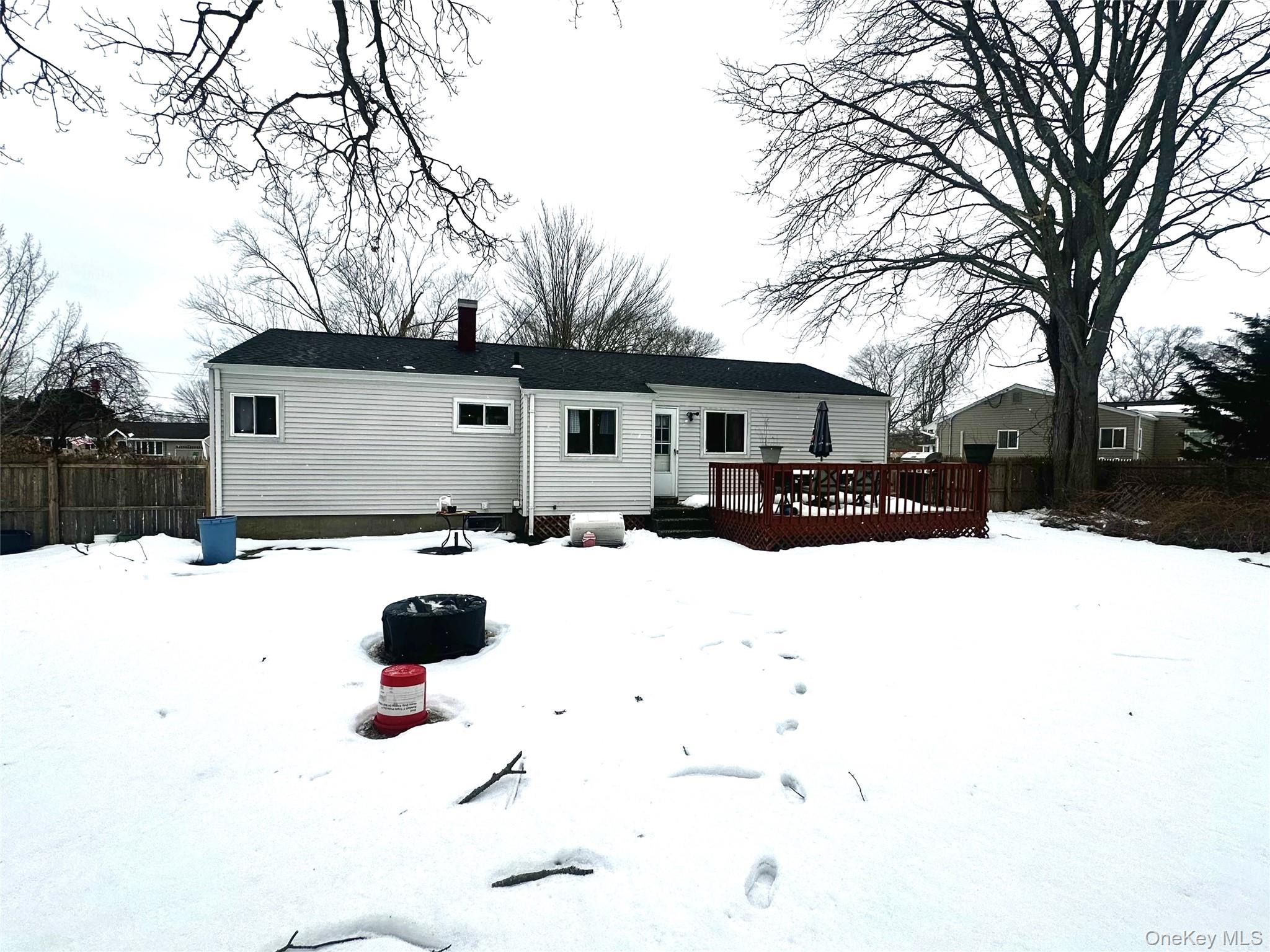 65 Rock Road Islip Terrace, NY 11752 - Photo 13 of 15