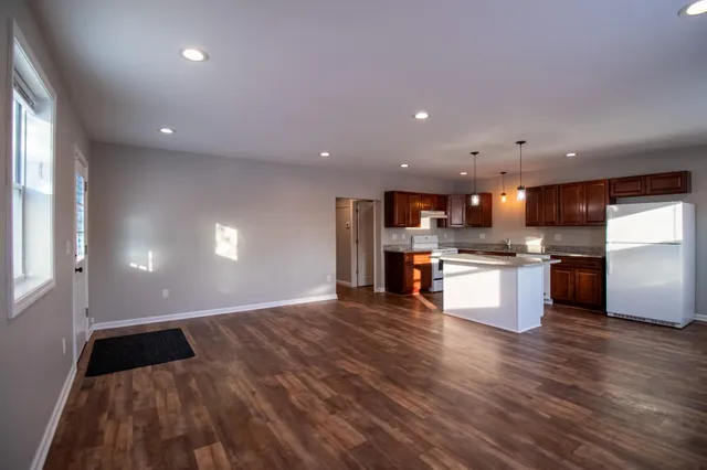 $284,000 | 570 Wabash Street, Milan, MI 48160