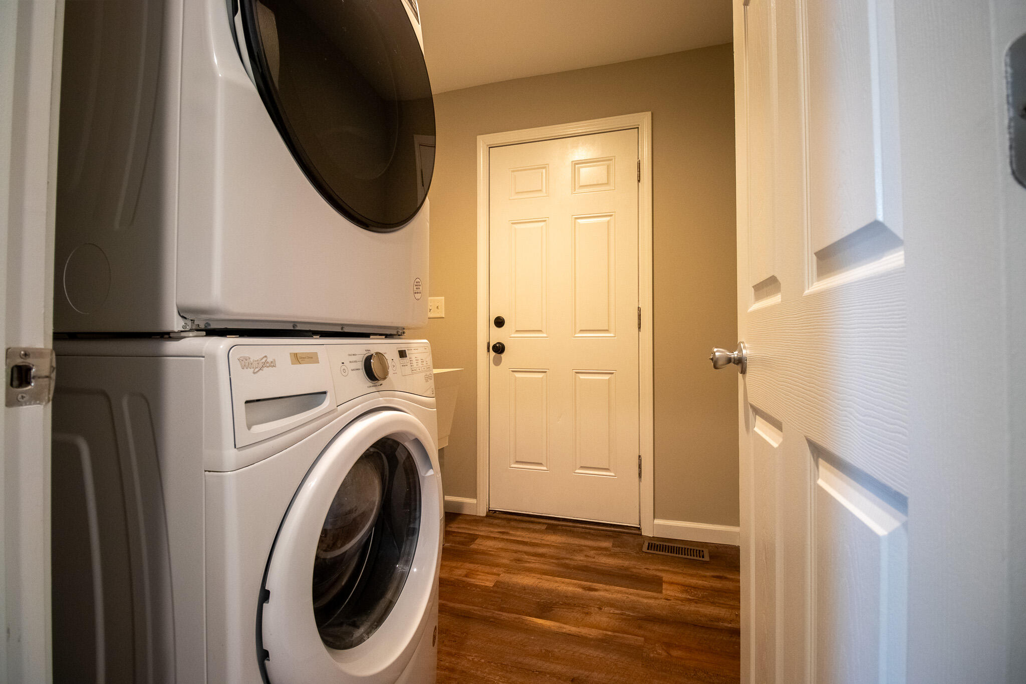 570 Wabash Street Milan, MI 48160 - Photo 9 of 29 IMG_2285-HDR (2)