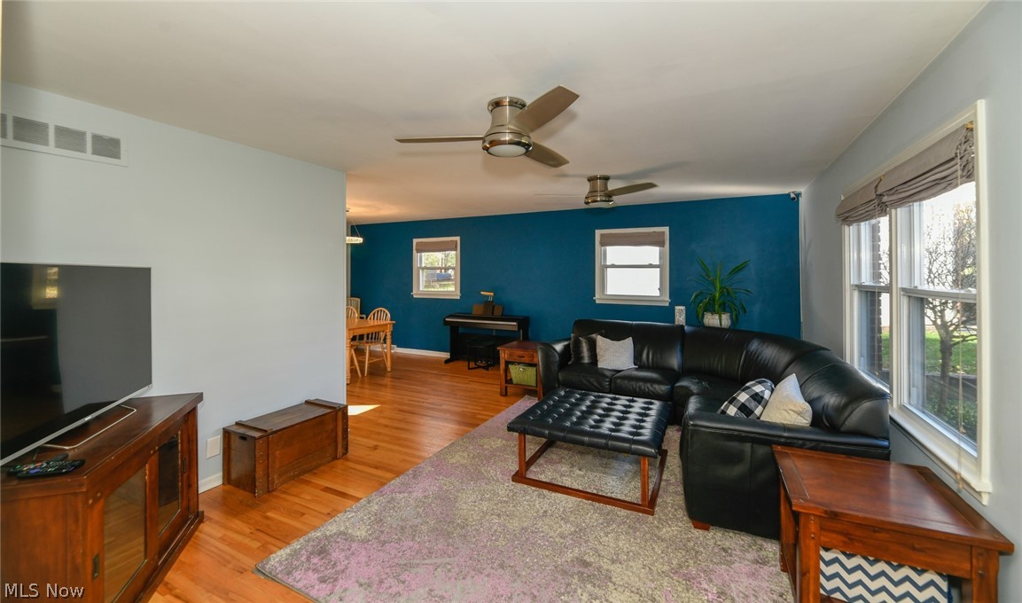 2518 Barrington Road Akron, OH 44333 - Photo 9 of 28 Gallery Image 9