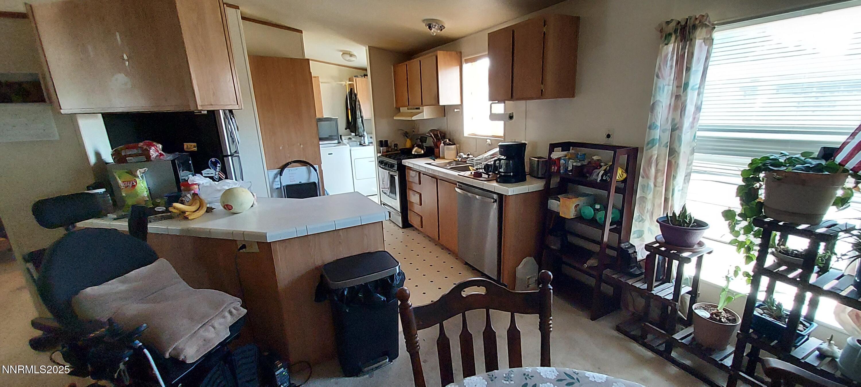 1326 Lynx Street Reno, NV 89506 - Photo 8 of 18 1326 Lynx St.