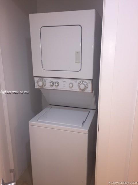 1050 Brickell Avenue, Unit 2622 Miami, FL 33131 - Photo 13 of 17