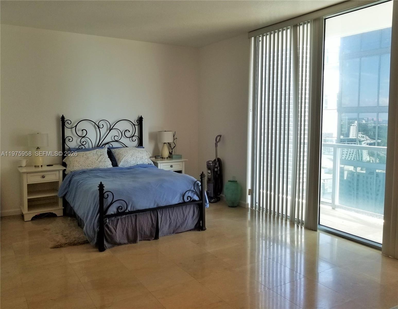 1050 Brickell Avenue, Unit 2622 Miami, FL 33131 - Photo 5 of 17